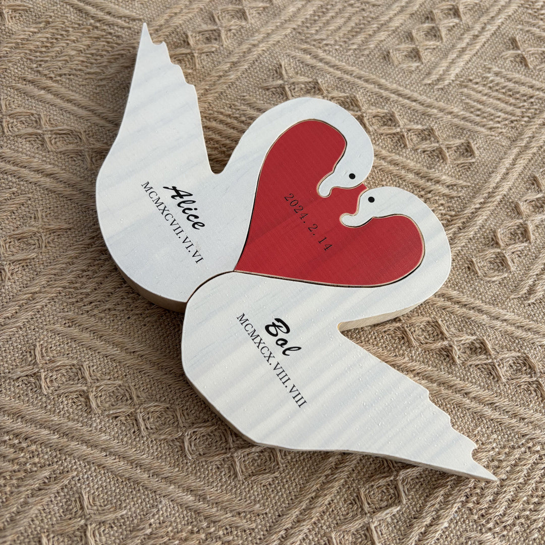 Puzzle de couple de cygnes en bois avec chiffres romains